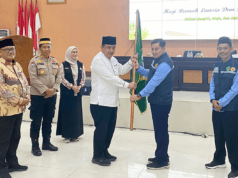 Pemkab Bekasi Lepas Calon Jemaah Haji Kloter 9 Asal Kabupaten Bekasi Pelepasan kloter 9 calon jamah haji oleh Sekda Kabupaten Bekasi/SuaraBekasi.id