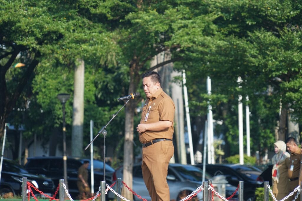 Sekretaris Daerah Labupate Bekasi saa memberi pengarahan ke ASN. Ist/SuaraBekasi.Id